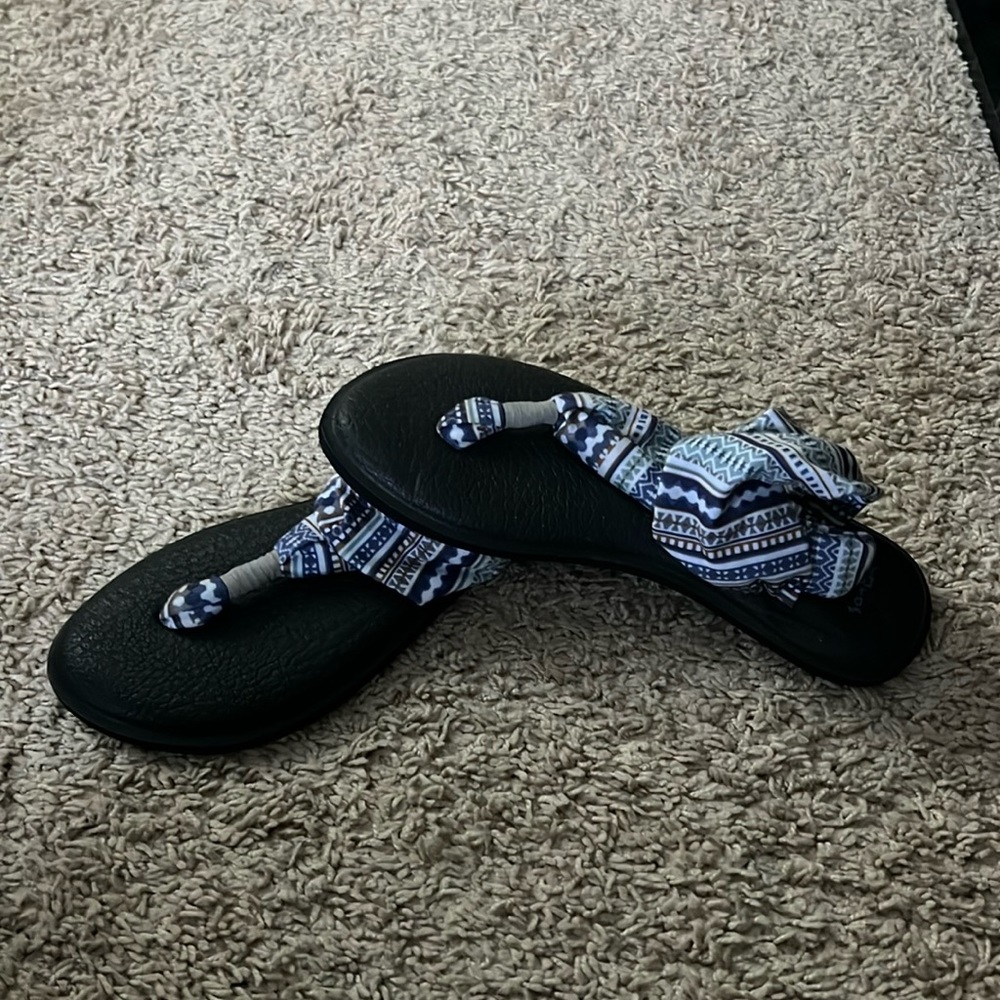 Sanuk sandal